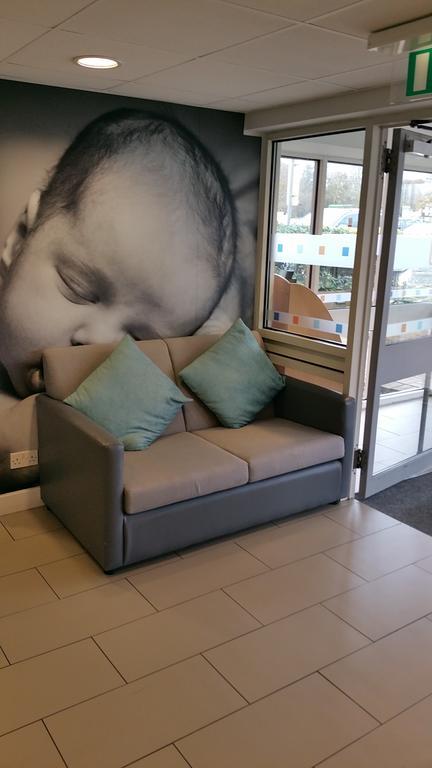 Warrington Motel, J20 M6 Lymm Services Экстерьер фото