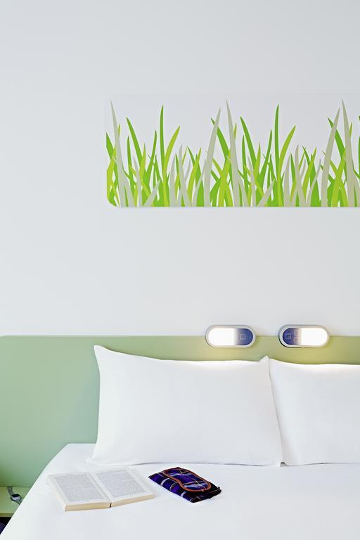 Warrington Motel, J20 M6 Lymm Services Номер фото